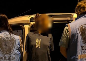 ”Libro de la Selva Blanco”: la Policía de la Ciudad detuvo en Salta a prófuga que traficaba tres kilos de cocaína oculta en cuentos infantiles