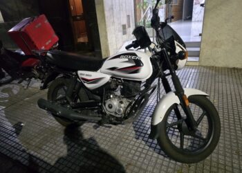 La Policía de la Ciudad detuvo a dos menores de edad por intento de robo de una moto en Caballito. Uno tenía antecedentes por robo, hurto y encubrimiento