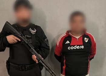 La Policía de la Ciudad cerró un búnker con drogas en la Villa 31 y detuvo a un peruano y a un chileno, ambos con antecedentes
