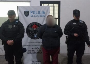 La Policía de la Ciudad detuvo en la Villa Zavaleta a una mujer que vendía marihuana, tusi, pasta base y cocaína frente a su casa