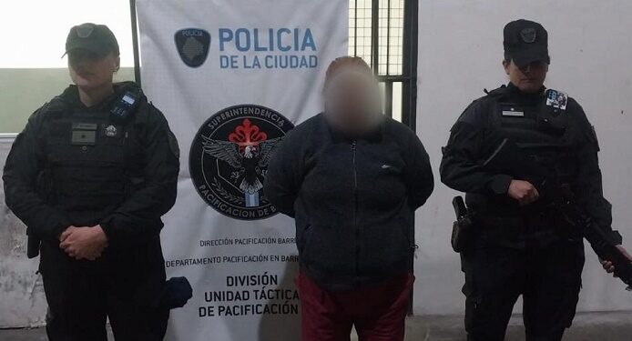 La Policía de la Ciudad detuvo en la Villa Zavaleta a una mujer que vendía marihuana, tusi, pasta base y cocaína frente a su casa