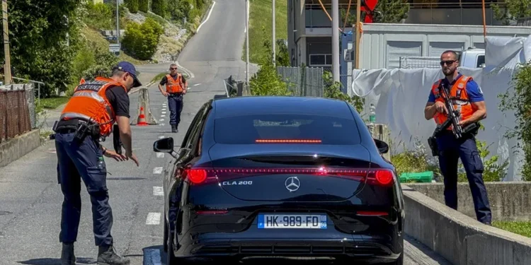 Irán interrumpe las negociaciones con EE.UU. en Suiza tras las amenazas de Trump