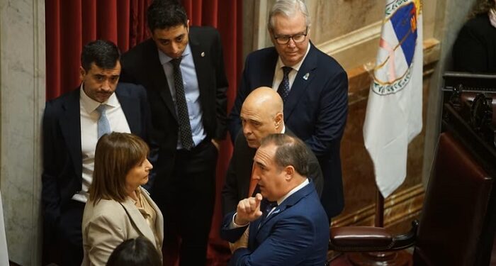 La Libertad Avanza hace caer la sesión del Senado al no dar quórum para que Adorni gane tiempo