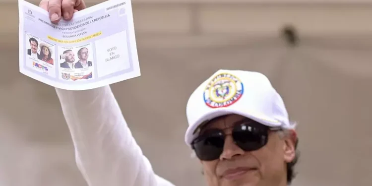 Gustavo Petro insiste con el fraude en el balotaje y dice tener pruebas