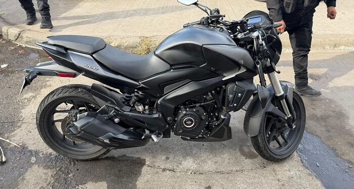 La Policía de la Ciudad detuvo a un joven ladrón de motos con pedido de captura, tras una persecución que terminó en el conurbano bonaerense