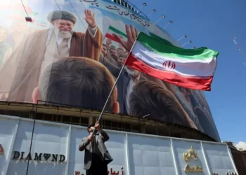 Irán suspende el acuerdo con Washington y brama: «La firma de Trump no tiene ningún valor»