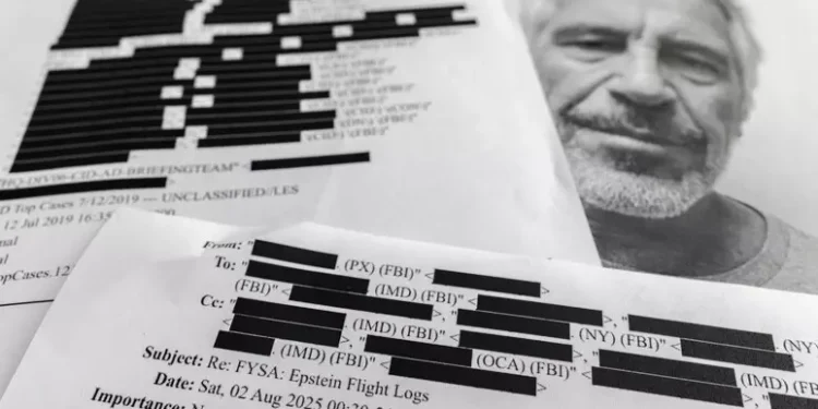 La última novia de Jeffrey Epstein podría heredar hasta 100 millones de dólares