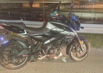 Eludieron control y fueron atrapados por la Policía de la Ciudad tras persecución en General Paz. Uno es menor con cuatro antecedentes por robo