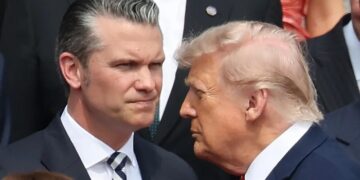 La Casa Blanca niega desacuerdos entre Donald Trump y Pete Hegseth por la escasez de municiones en Irán