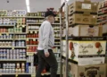 Más pesimismo en los estadounidenses: la inflación golpea a las familias