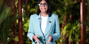 Delcy Rodríguez informa que el acuerdo petrolero con EE.UU. tendrá una vigencia de 25 años
