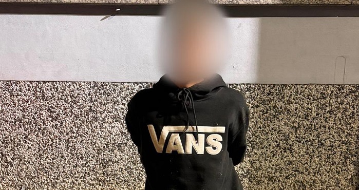 Un menor robó una moto en Caballito y escapó a Provincia: tras una persecución, la Policía de la Ciudad lo detuvo y le devolvió el rodado a la víctima