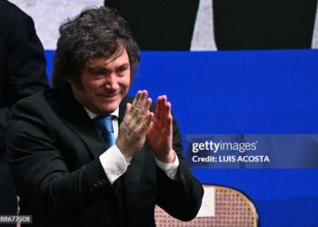 Javier Milei cae en el Ranking de Presidentes latinoamericanos menos aceptados