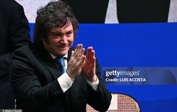 Javier Milei cae en el Ranking de Presidentes latinoamericanos menos aceptados