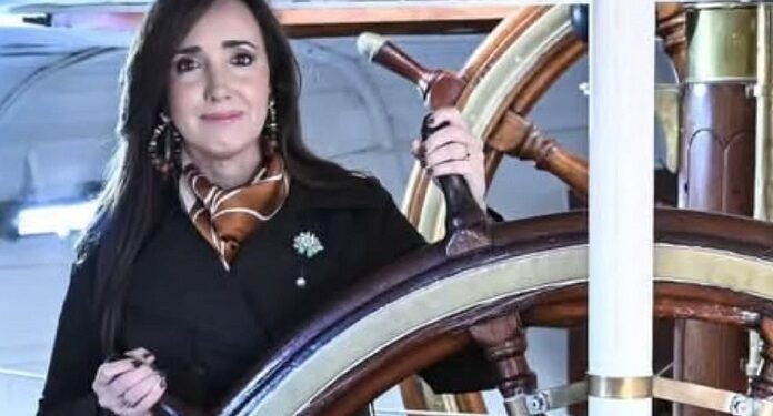 Victoria Villarruel visitó el Buque Museo Corbeta ARA “Uruguay”