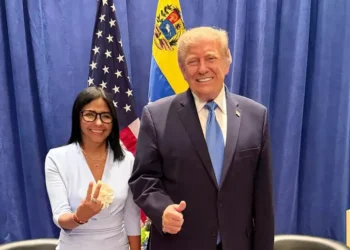 Delcy Rodríguez y Donald Trump, como dos viejos amigos