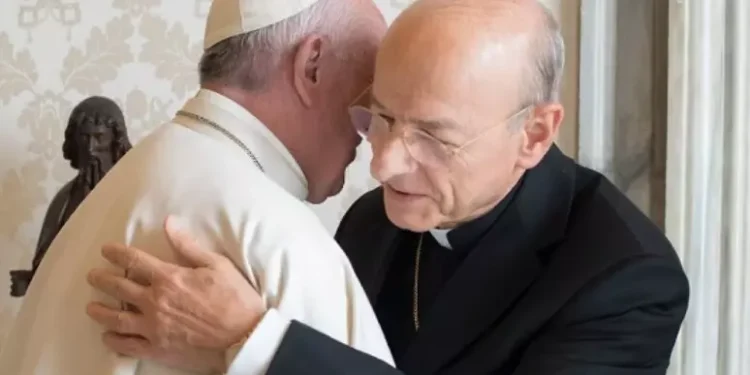 El Papa Francisco enfrentó las «intrigas mafiosas» del Opus Dei