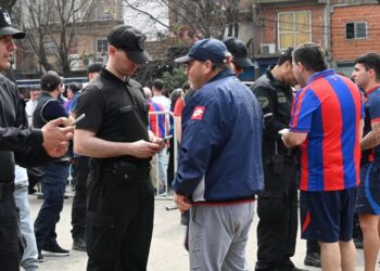 Operativos de la Ciudad en River-Huracán, San Lorenzo-Boca y Vélez-Tigre: 3 detenidos, 18 procesados y 365 actas contravencionales