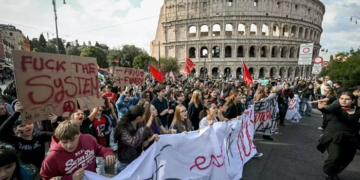 Manifestaciones en toda Italia y tensión en varias ciudades