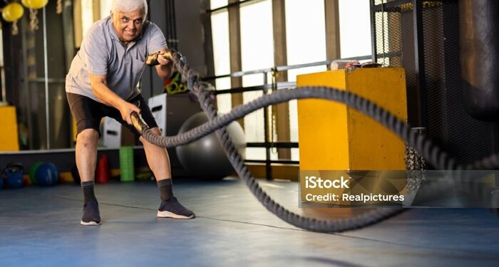 El 40 % de los adultos mayores de la India están perdiendo masa muscular y libertad de movimiento