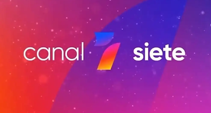 La TV Pùblica volviò a llamarse Canal 7 y cambiò su logo