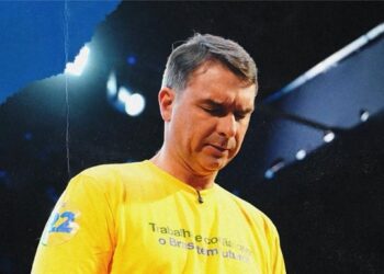 Flavio Bolsonaro: «Me relacionaron con Javier Milei y eso me perjudicò mucho»
