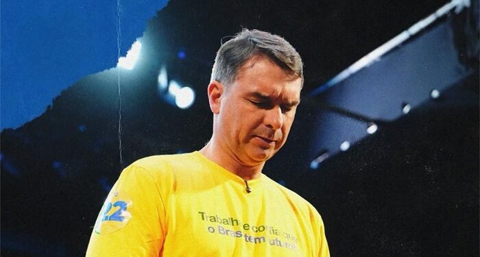 Flavio Bolsonaro: «Me relacionaron con Javier Milei y eso me perjudicò mucho»